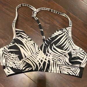 Victoria secret sport cross bra . Gym to swim